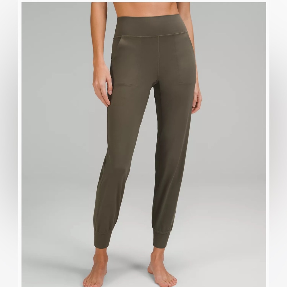 Lululemon Align Jogger olive green EUC size 8